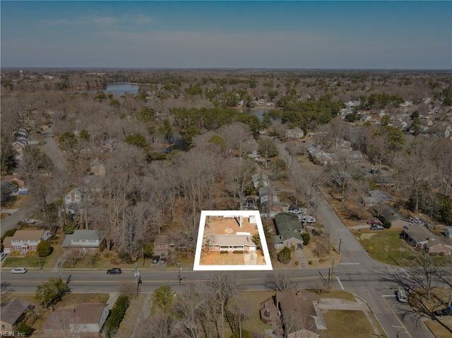 195 Beechmont DR, Newport News, VA 23608