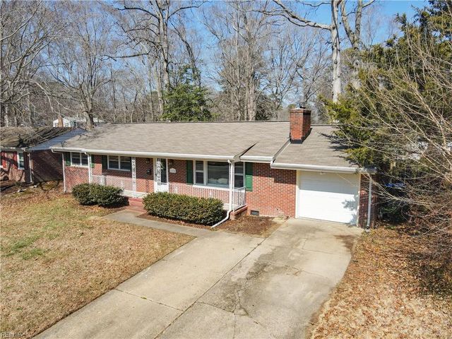 195 Beechmont DR, Newport News, VA 23608