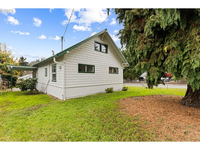 331 Ne LAUREL Ave, Myrtle Creek, OR 97457