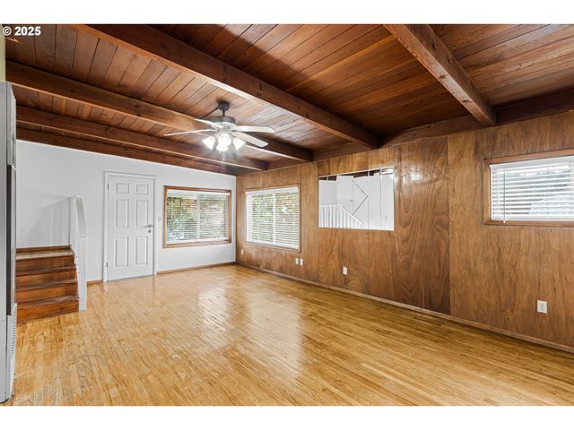 331 Ne LAUREL Ave, Myrtle Creek, OR 97457