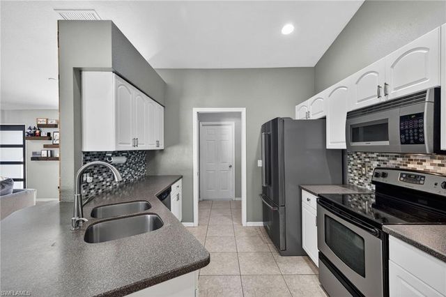 3807 SW 6TH AVE, Cape Coral, FL 33914