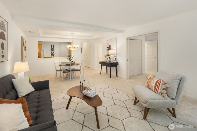 4535 Providence Point Place SE #202, Issaquah, WA 98029