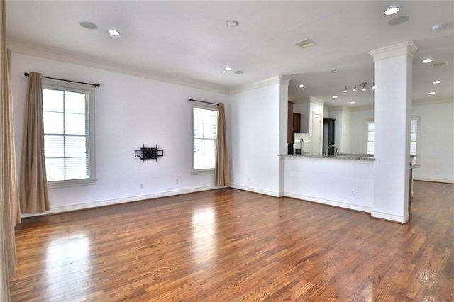3257 Maxroy Street, Houston, TX 77008