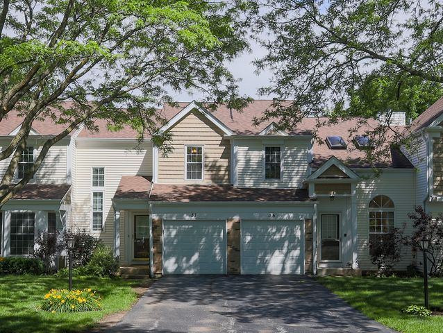 37 Carey Lane, Streamwood, IL 60107