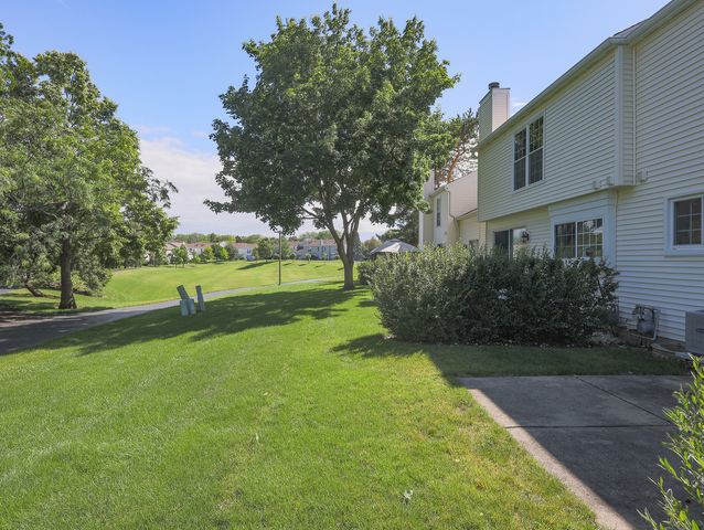 37 Carey Lane, Streamwood, IL 60107