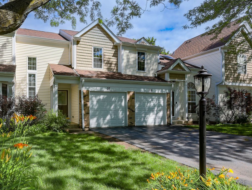 37 Carey Lane, Streamwood, IL 60107