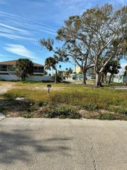 13354 2ND ST E, Madeira Beach, FL 33708