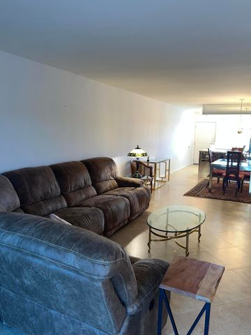 2202 Lucaya Bend C4, Coconut Creek, FL 33066