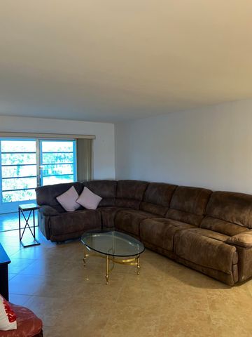 2202 Lucaya Bend C4, Coconut Creek, FL 33066