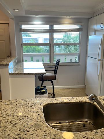 2202 Lucaya Bend C4, Coconut Creek, FL 33066