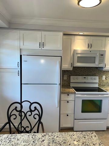 2202 Lucaya Bend C4, Coconut Creek, FL 33066