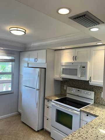 2202 Lucaya Bend C4, Coconut Creek, FL 33066