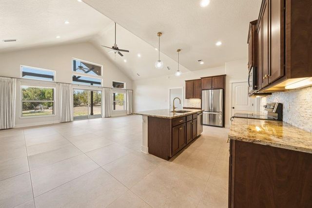 541 Stars And Stripes, Fischer, TX 78623