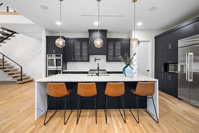 7210 Robin Road, Dallas, TX 75209