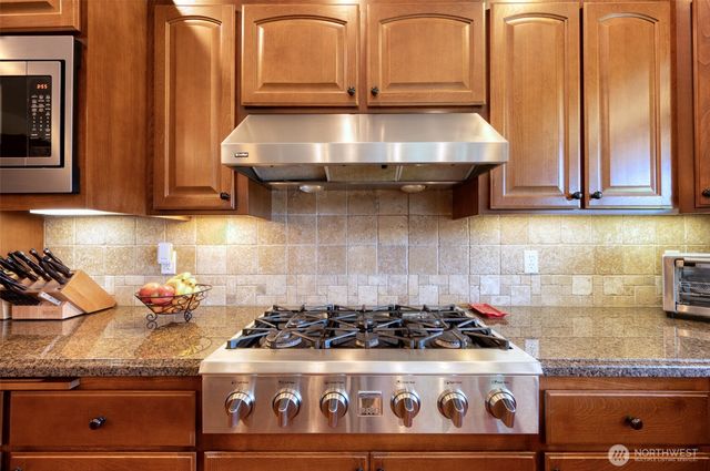 13608 175th Street Ct E, Puyallup, WA 98374