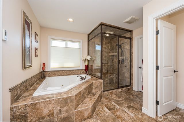 13608 175th Street Ct E, Puyallup, WA 98374