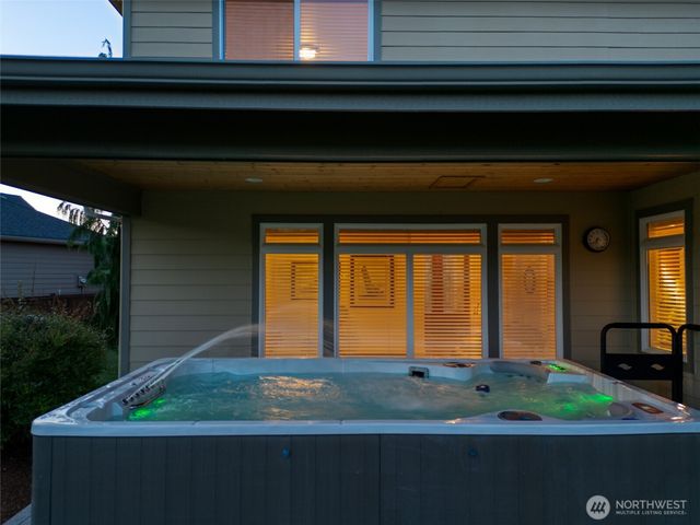 13608 175th Street Ct E, Puyallup, WA 98374