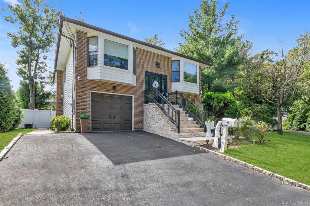 9 The Promenade, Glen Head, NY 11545 — photo 2