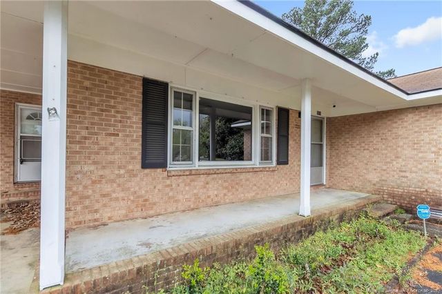 5511 Mesa Drive, Fayetteville, NC 28303