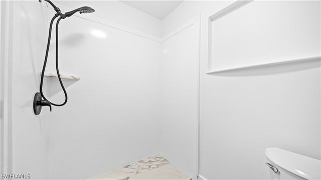 105 Oregon RD N, Lehigh Acres, FL 33936