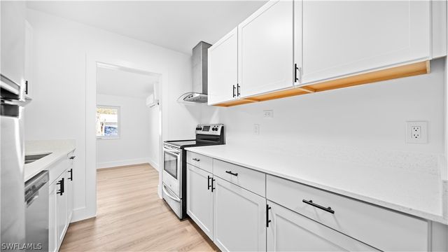 105 Oregon RD N, Lehigh Acres, FL 33936