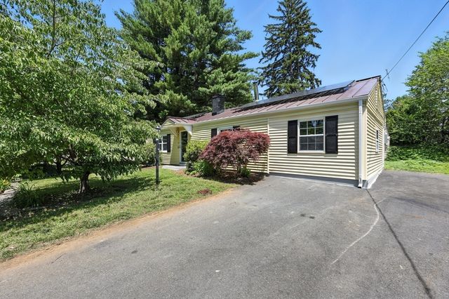 73 Timber Lane, Springfield, MA 01119