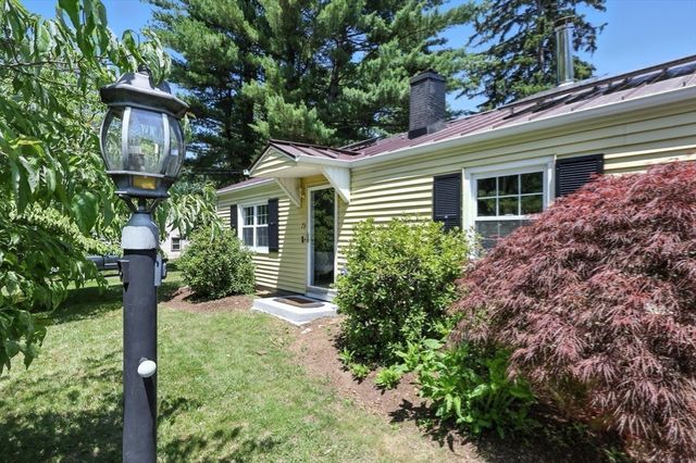 73 Timber Lane, Springfield, MA 01119