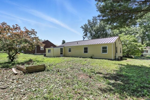 73 Timber Lane, Springfield, MA 01119