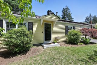 73 Timber Lane, Springfield, MA 01119