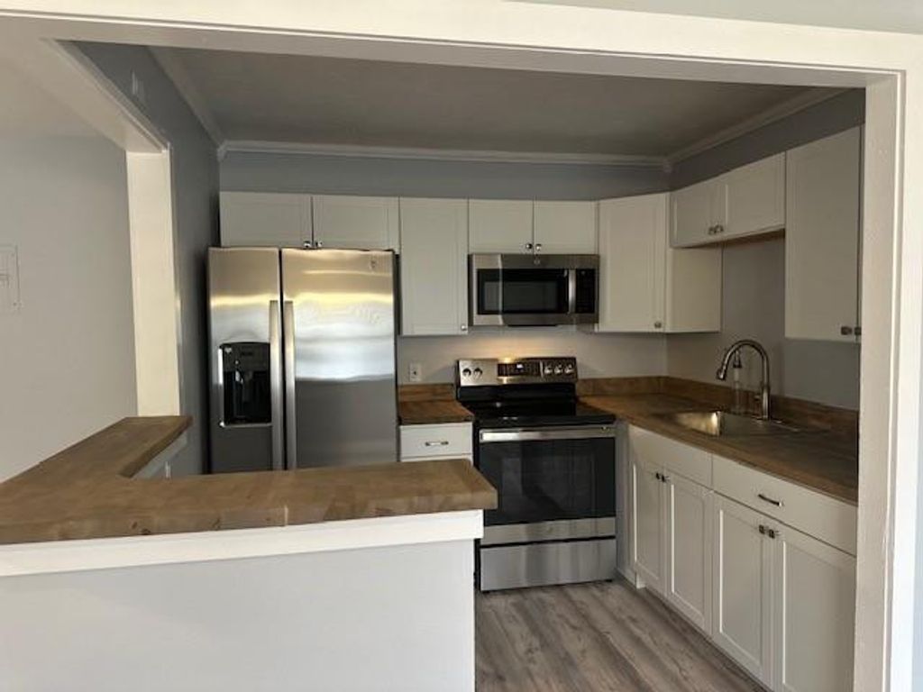 Image 2 of property listing at 126 Seville 126, Delray Beach, FL 33446