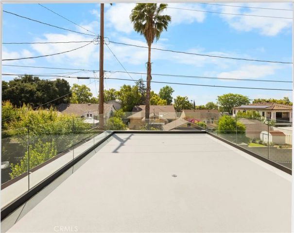 828 E Olive Avenue, Burbank, CA 91501