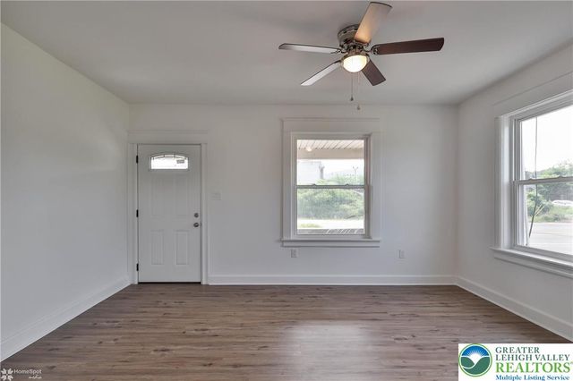 1660 Main Street, Hellertown Boro, PA 18055