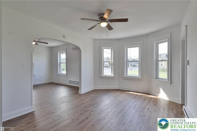 1660 Main Street, Hellertown Boro, PA 18055