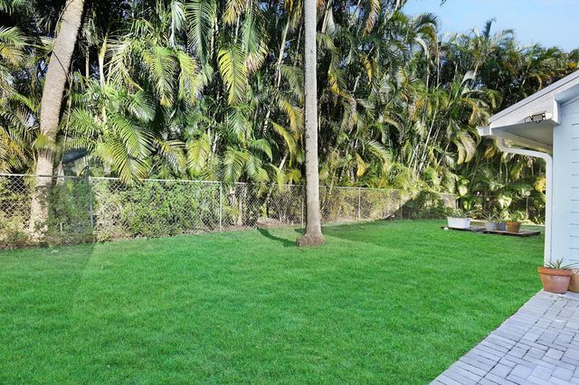 5654 SE Orange Blossom Trail, Hobe Sound, FL 33455