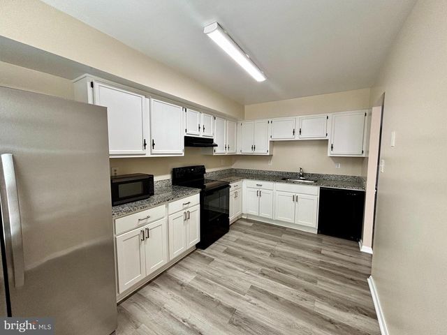 24 LAURENCE BROOKE RD, Catonsville, MD 21228