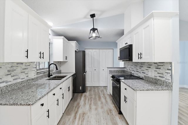 11830 W FISHERMAN LANE, Homosassa, FL 34448