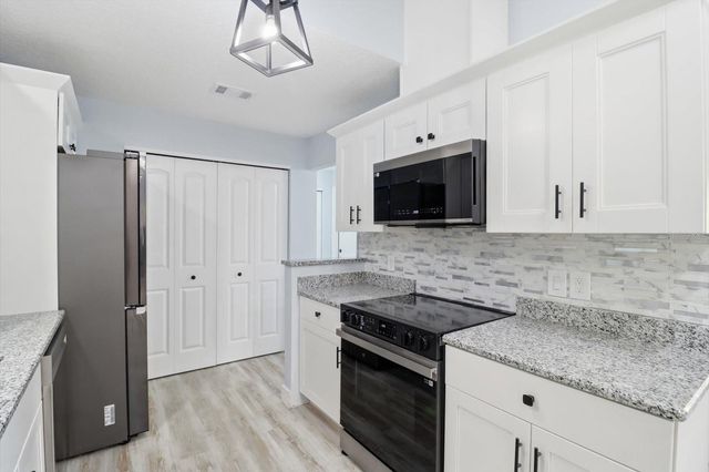 11830 W FISHERMAN LANE, Homosassa, FL 34448