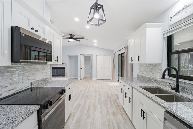 11830 W FISHERMAN LANE, Homosassa, FL 34448