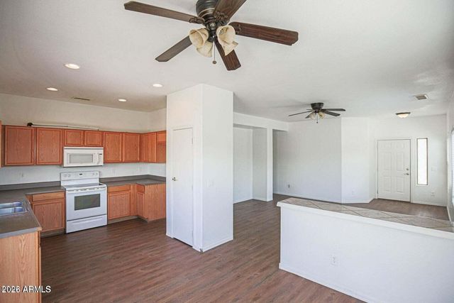 98 5TH Avenue W, Buckeye, AZ 85326