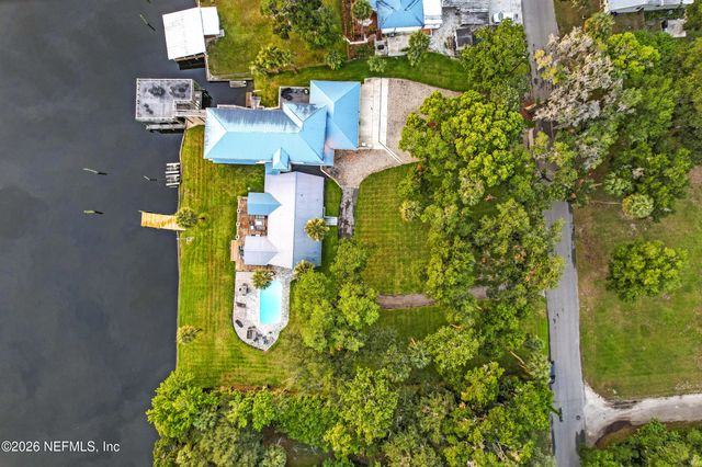 703 FRONT Street, Welaka, FL 32189