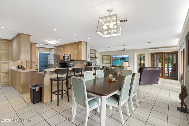 703 FRONT Street, Welaka, FL 32189