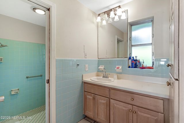 703 FRONT Street, Welaka, FL 32189