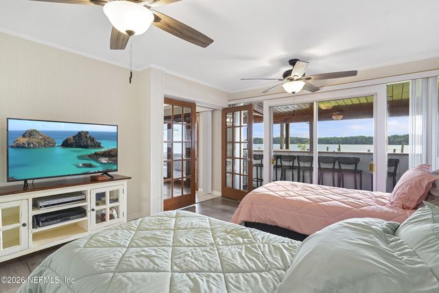 703 FRONT Street, Welaka, FL 32189