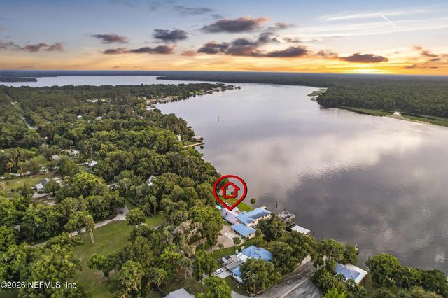 703 FRONT Street, Welaka, FL 32189