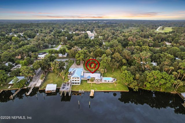 703 FRONT Street, Welaka, FL 32189