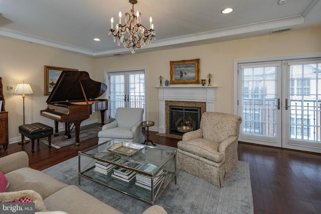 132 VICTORIA MEWS, Princeton, NJ 08542