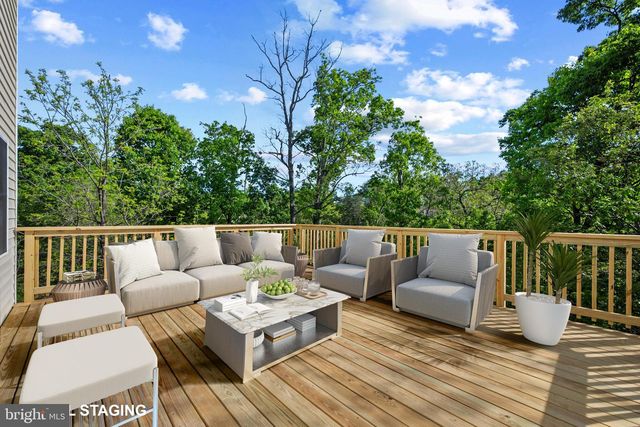 106 MATE CT, Winchester, VA 22602