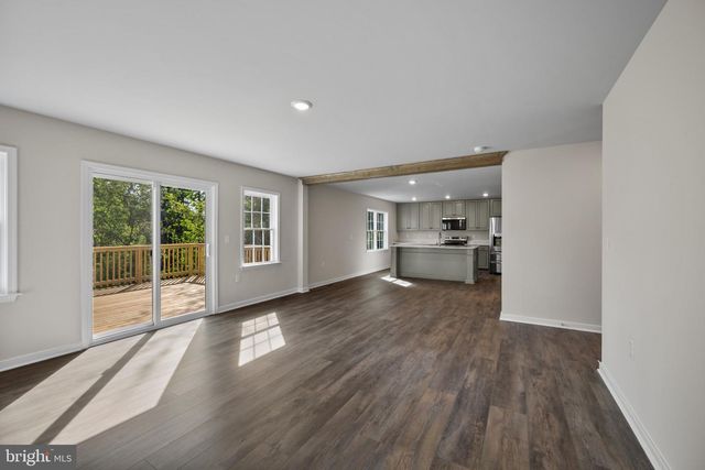 106 MATE CT, Winchester, VA 22602