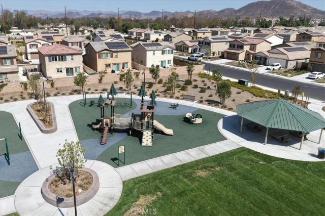 30756 Impala Court, Winchester, CA 92596
