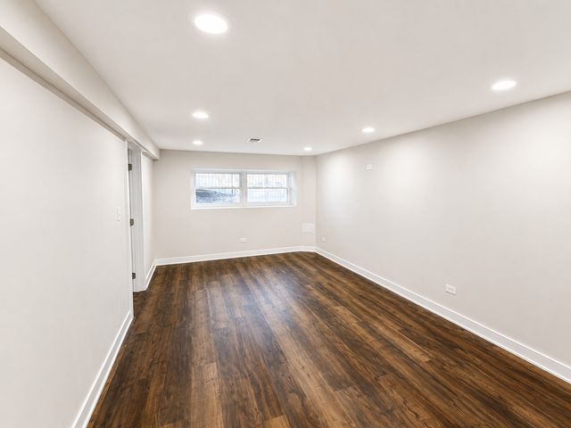 4552 S California Avenue, Chicago, IL 60632